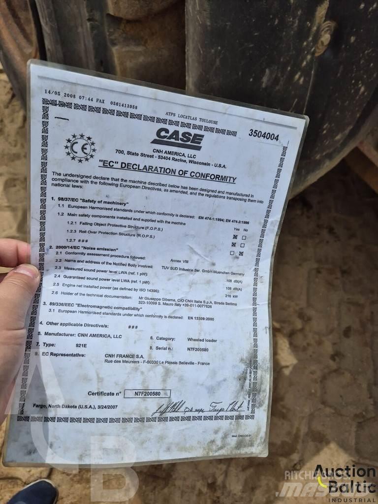 CASE 921 E Wielladers