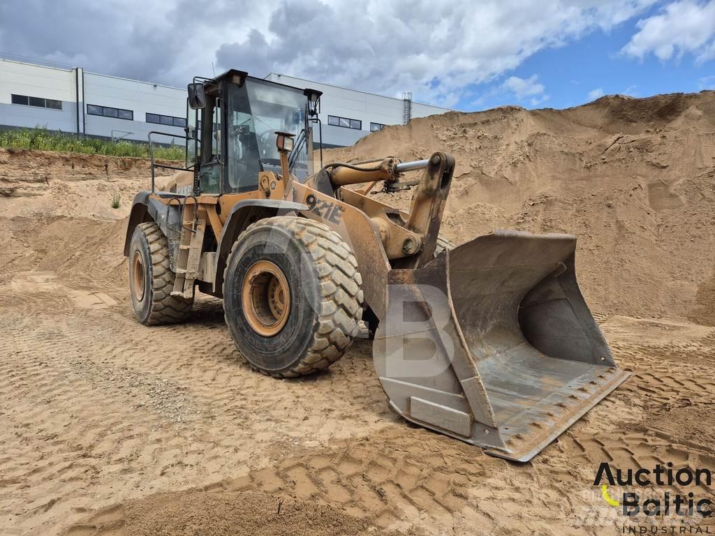 CASE 921 E Wielladers