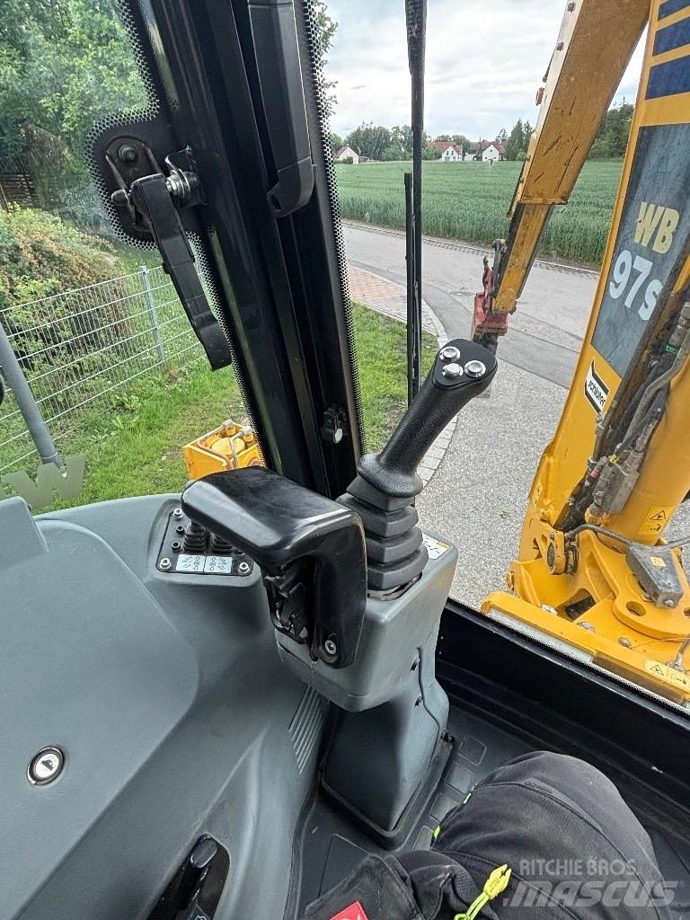 Komatsu WB 97 S Graaf-laadcombinaties
