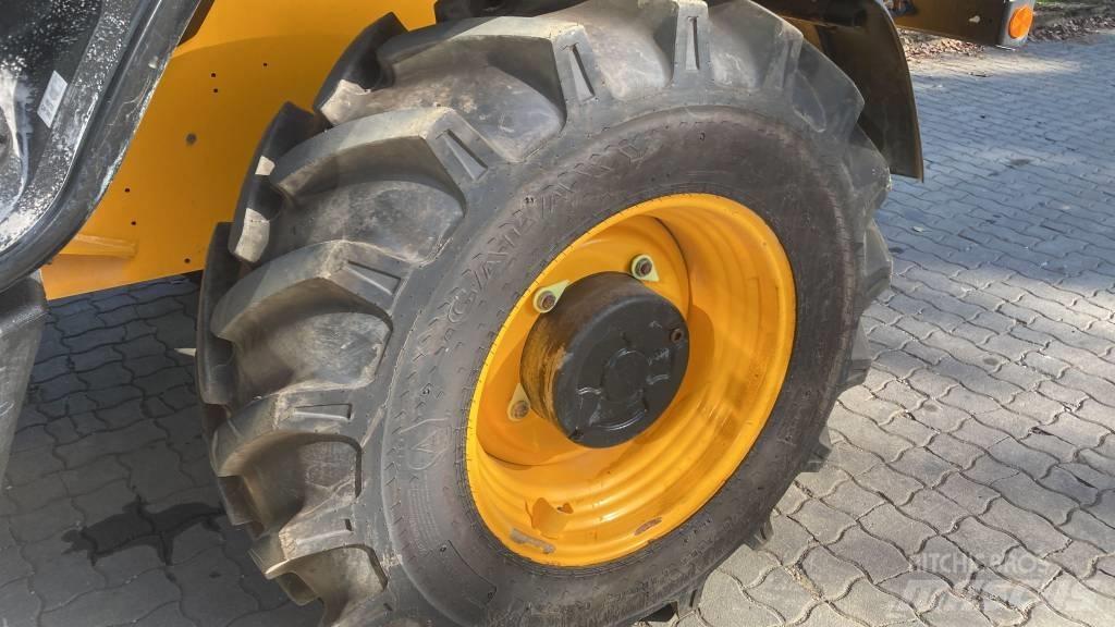 JCB 535 V 125 Verreikers