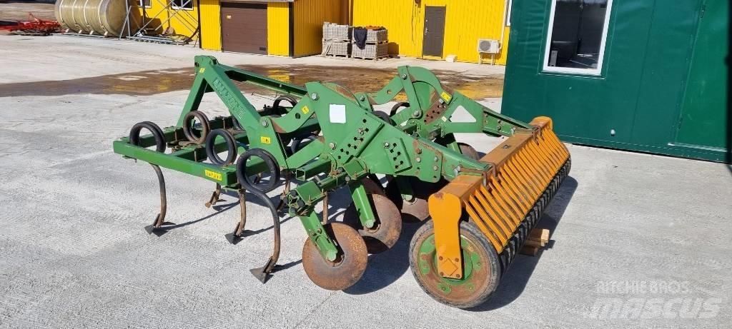 Amazone Cenius 3001 Cultivatoren