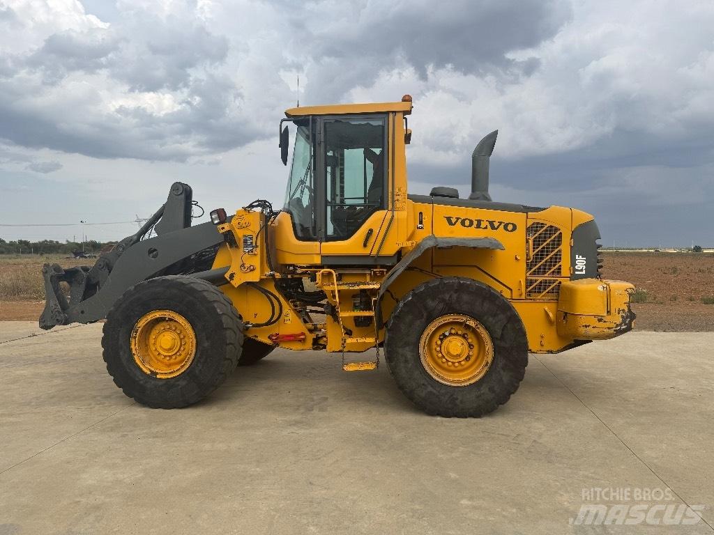 Volvo L90F Wielladers