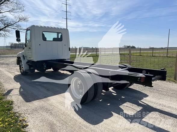 Hino 238 Chassis met cabine