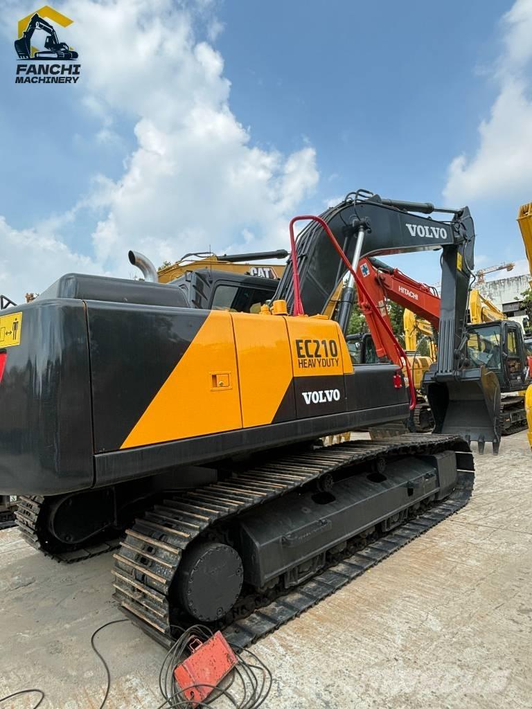 Volvo EC 210 Rupsgraafmachines