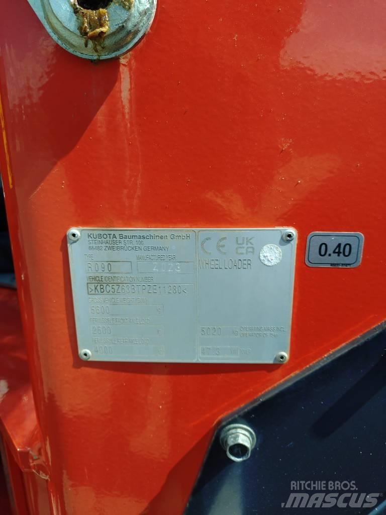Kubota R 090 Wielladers