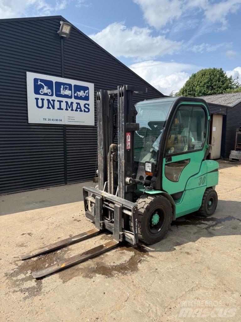 Mitsubishi FG 30 LPG heftrucks