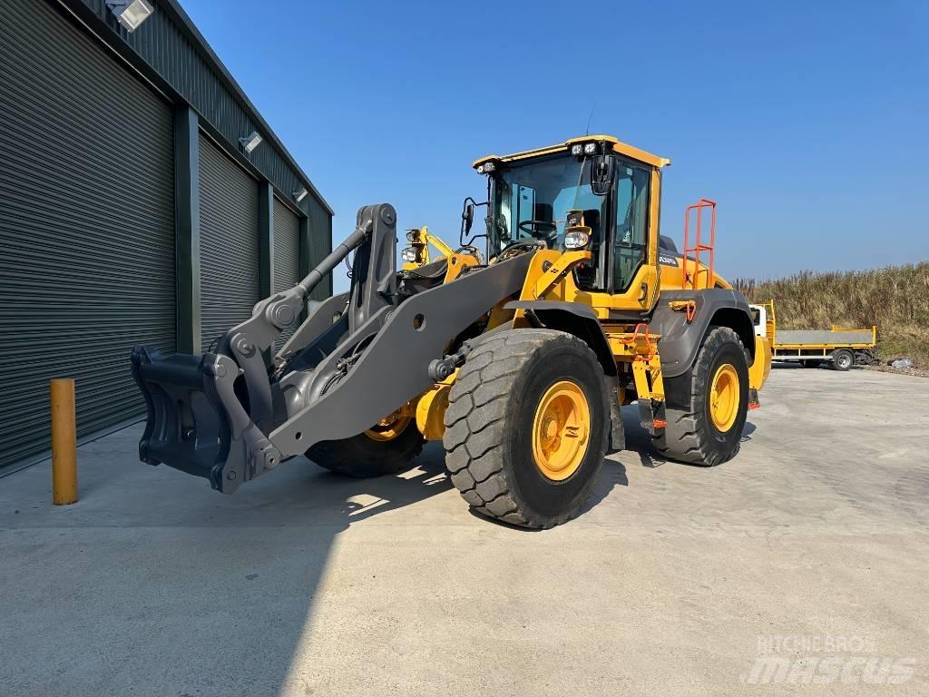 Volvo L 120 H Wielladers