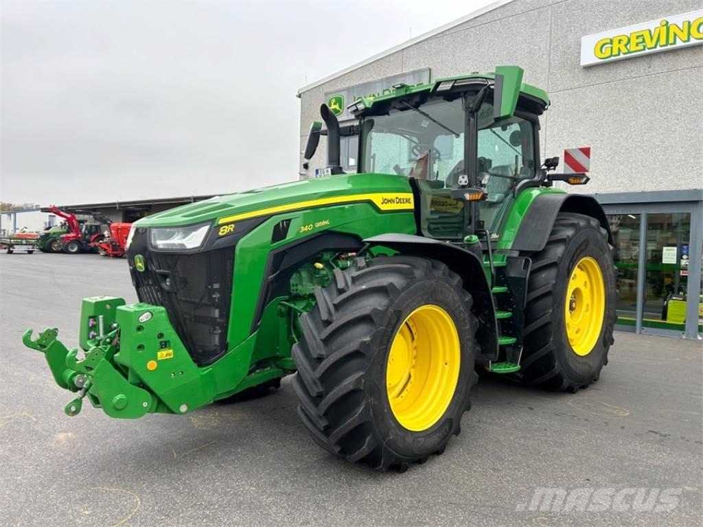 John Deere 8R340 Tractoren