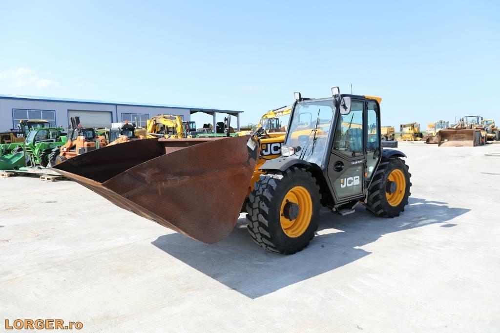 JCB 527-58 Agri Verreikers voor landbouw