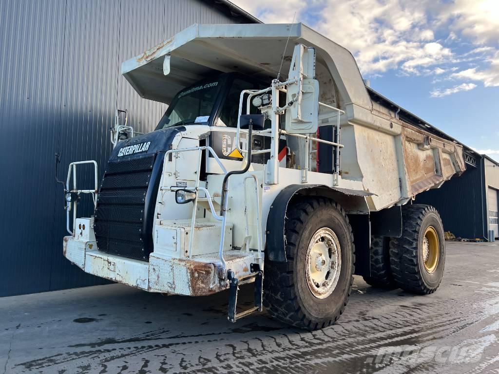 CAT 772 Knik dumptrucks