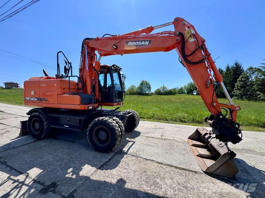 Doosan DX 140 W-3 Wielgraafmachines