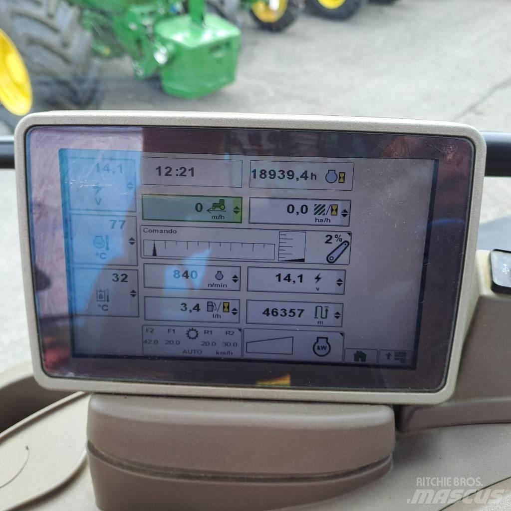 John Deere 6210 R Tractoren