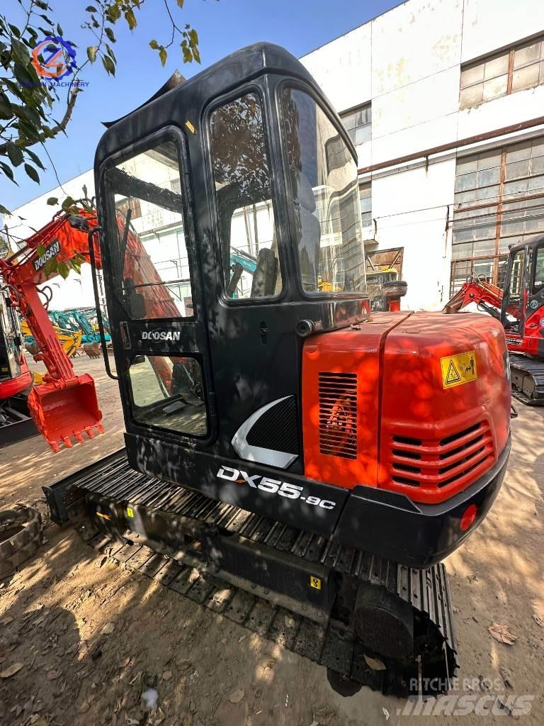 Doosan 55 Minigraafmachines < 7t