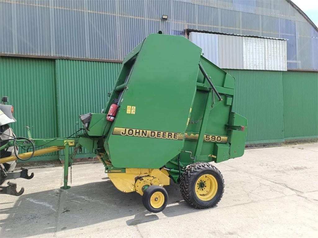 John Deere 590 Ronde-balenpersen