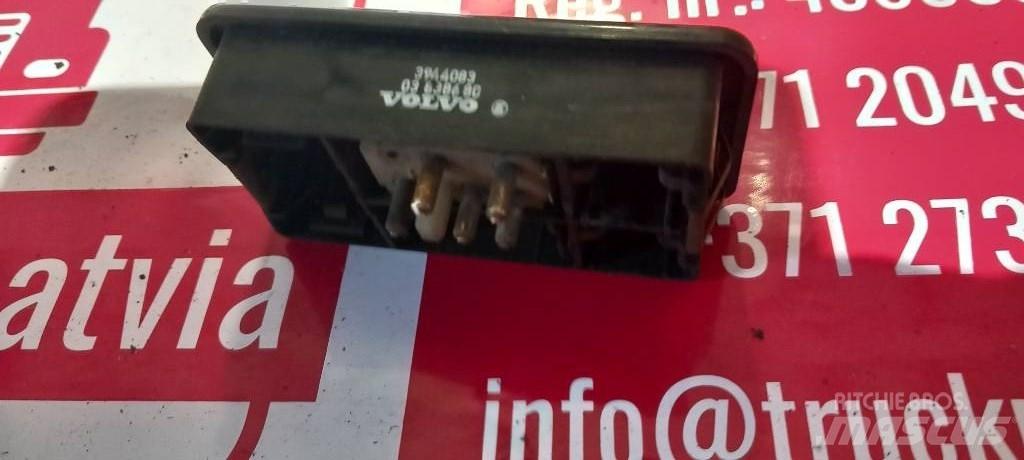 Volvo FH 12. 3944083 Cabine en interieur