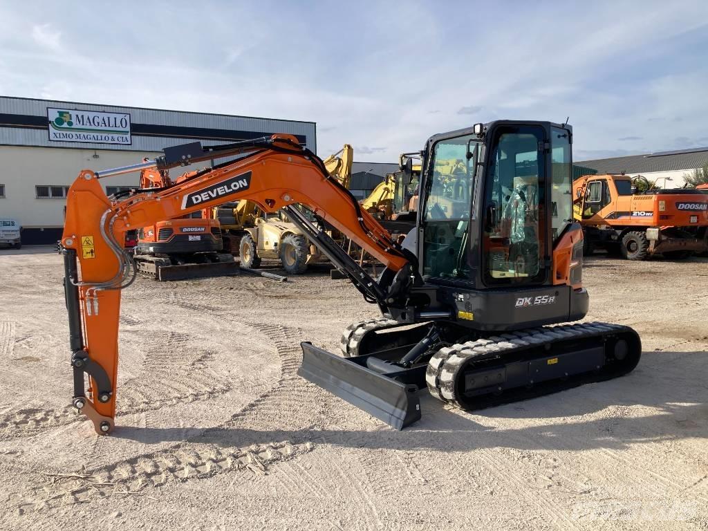Develon DX 55 R-7 Minigraafmachines < 7t