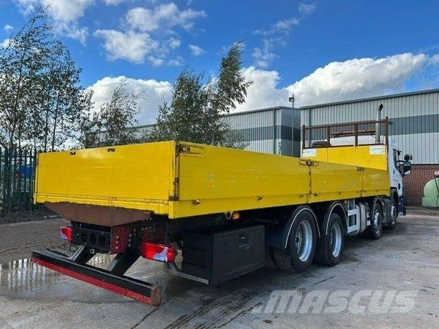 Scania P 320 Platte bakwagens