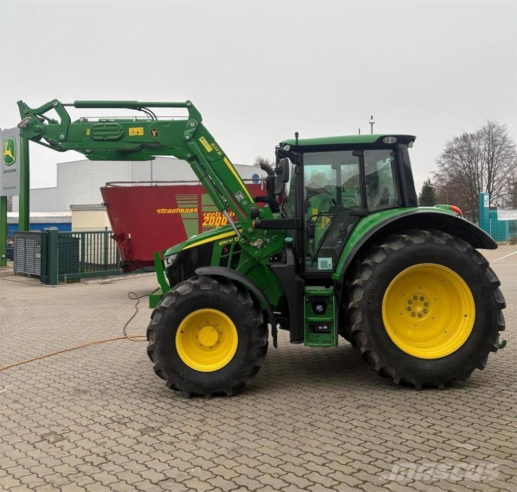 John Deere 6110M Tractoren