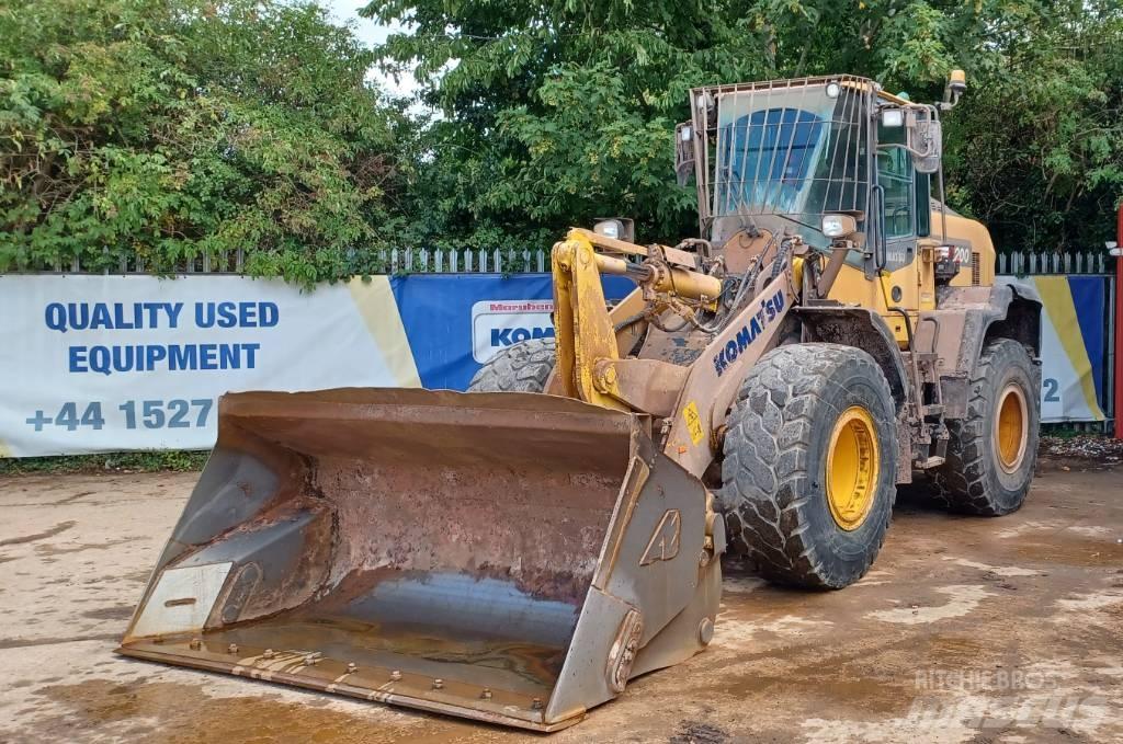 Komatsu WA 200-8 Wielladers