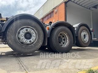 Volvo FM 460 Vrachtwagen met containersysteem
