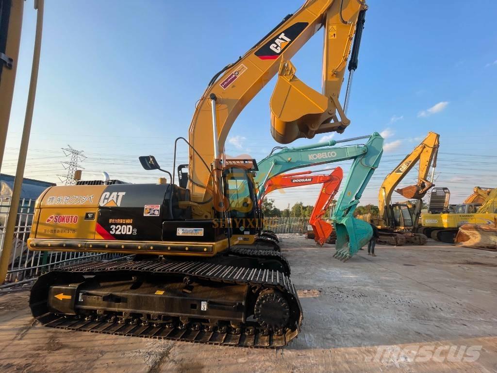 CAT 320 D Rupsgraafmachines