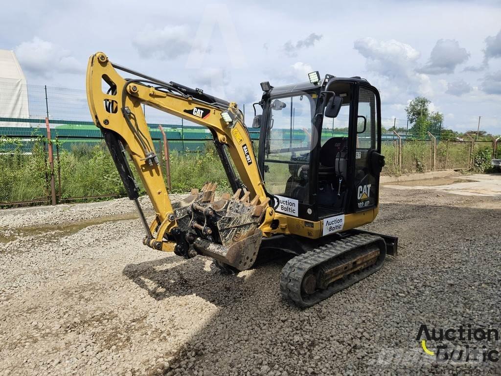 CAT 302.4 D Minigraafmachines < 7t