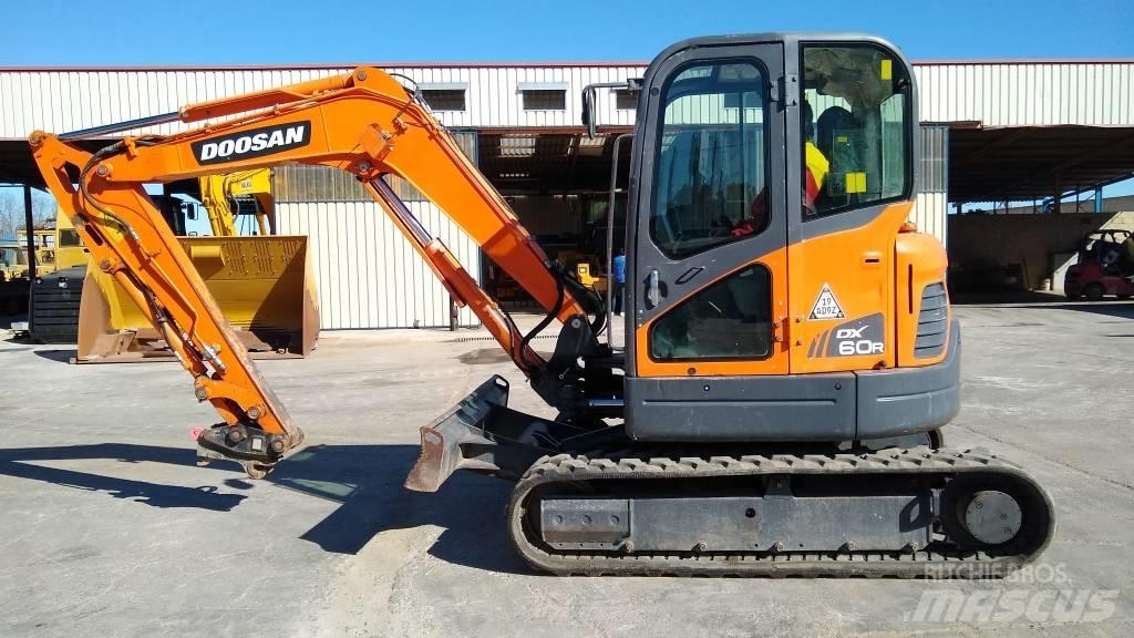 Doosan DX 60 R Minigraafmachines < 7t