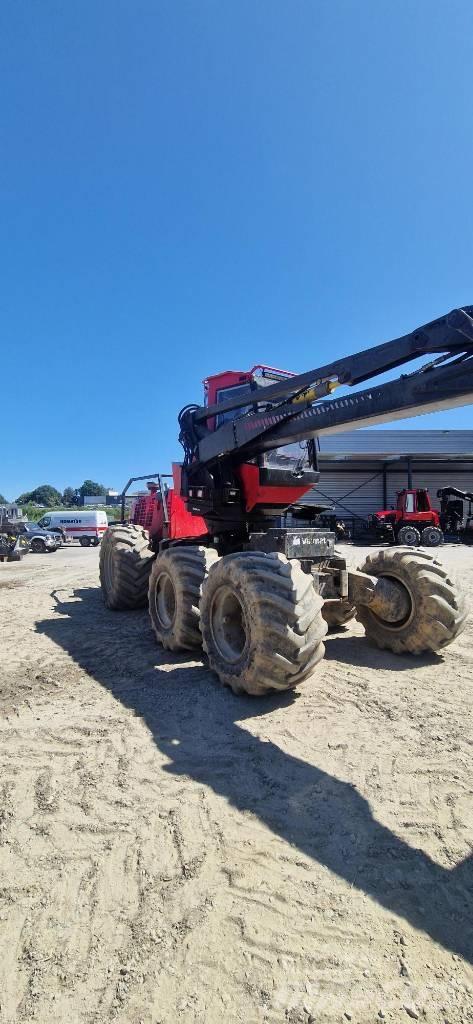 Komatsu 931 Harvesters