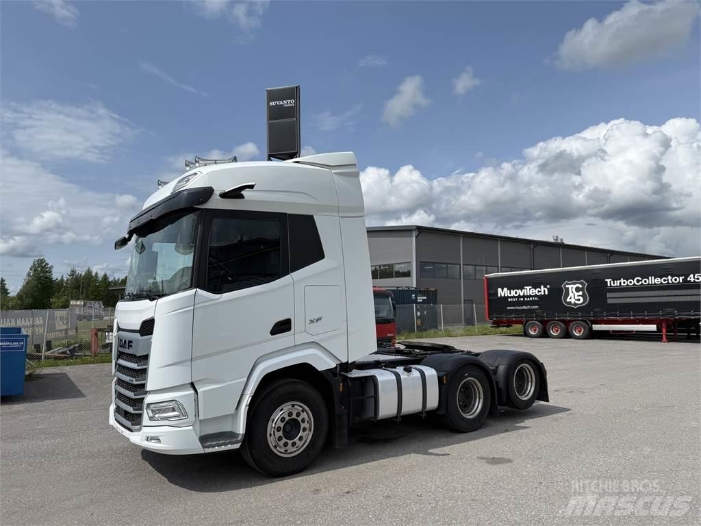 DAF XF 530 FTS 6X2 Trekkers