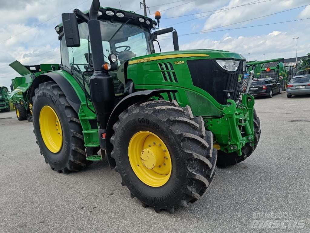 John Deere 6215 R Tractoren