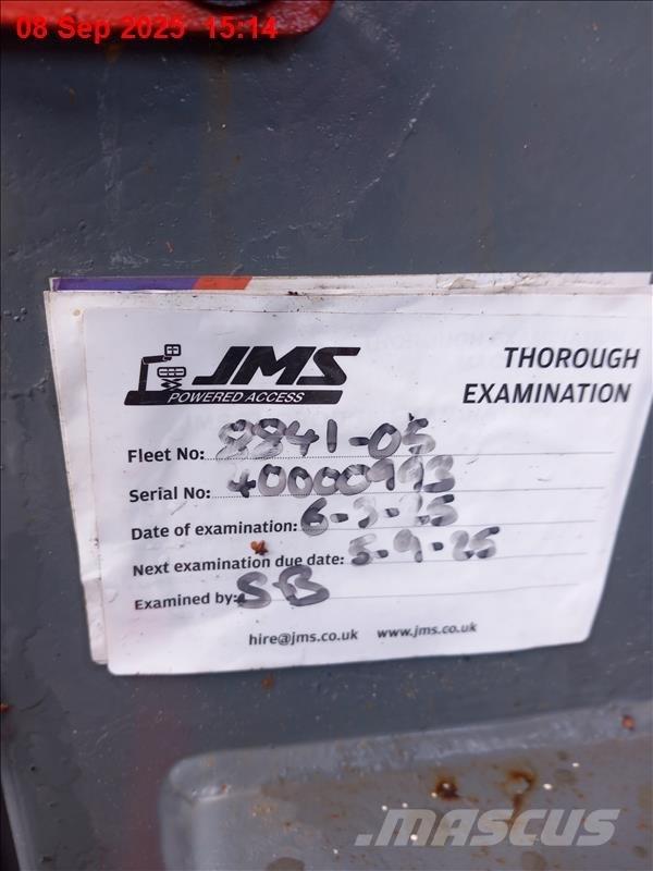 SkyJack SJ 8841 RT Schaarhoogwerkers