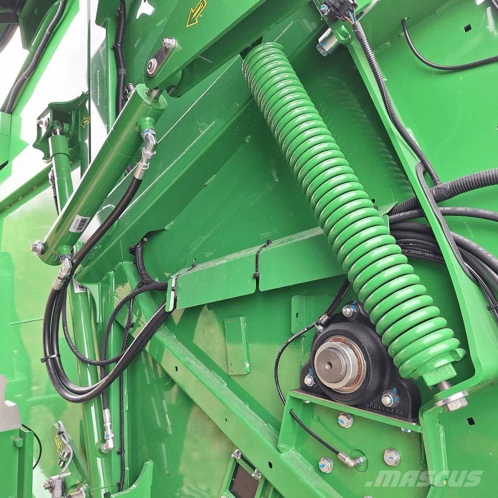 John Deere V461M Ronde-balenpersen
