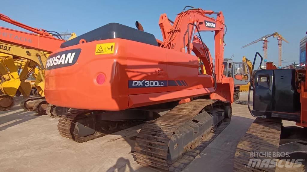 Doosan DX 300 LC Rupsgraafmachines