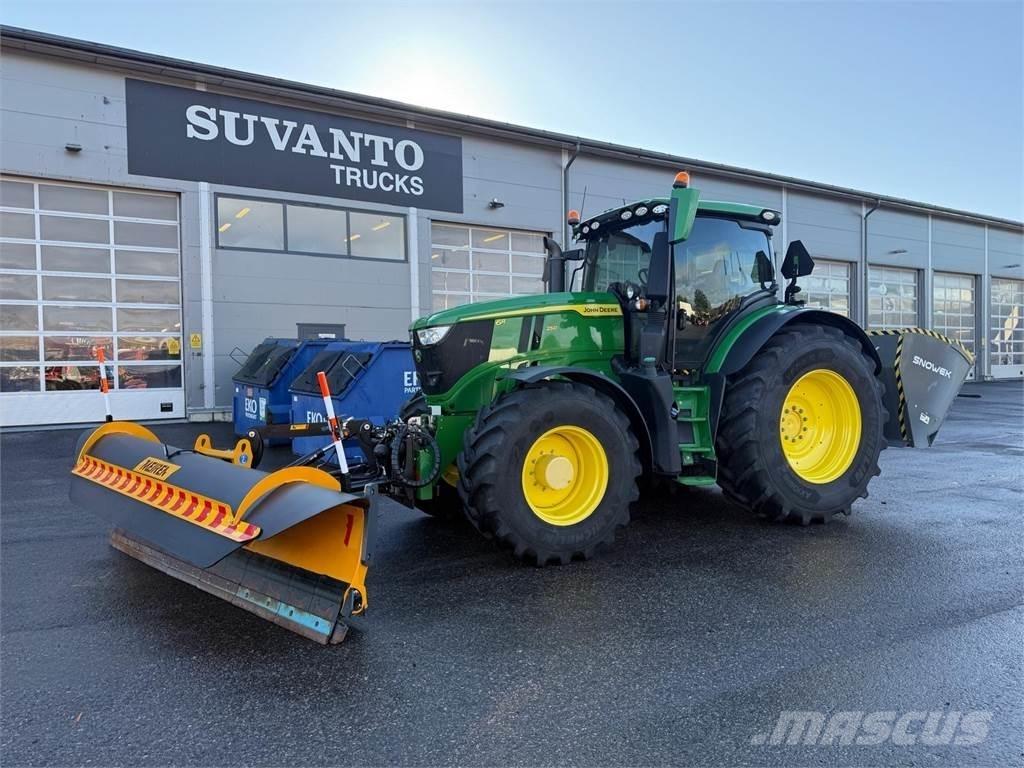 John Deere 6R 250 Tractoren