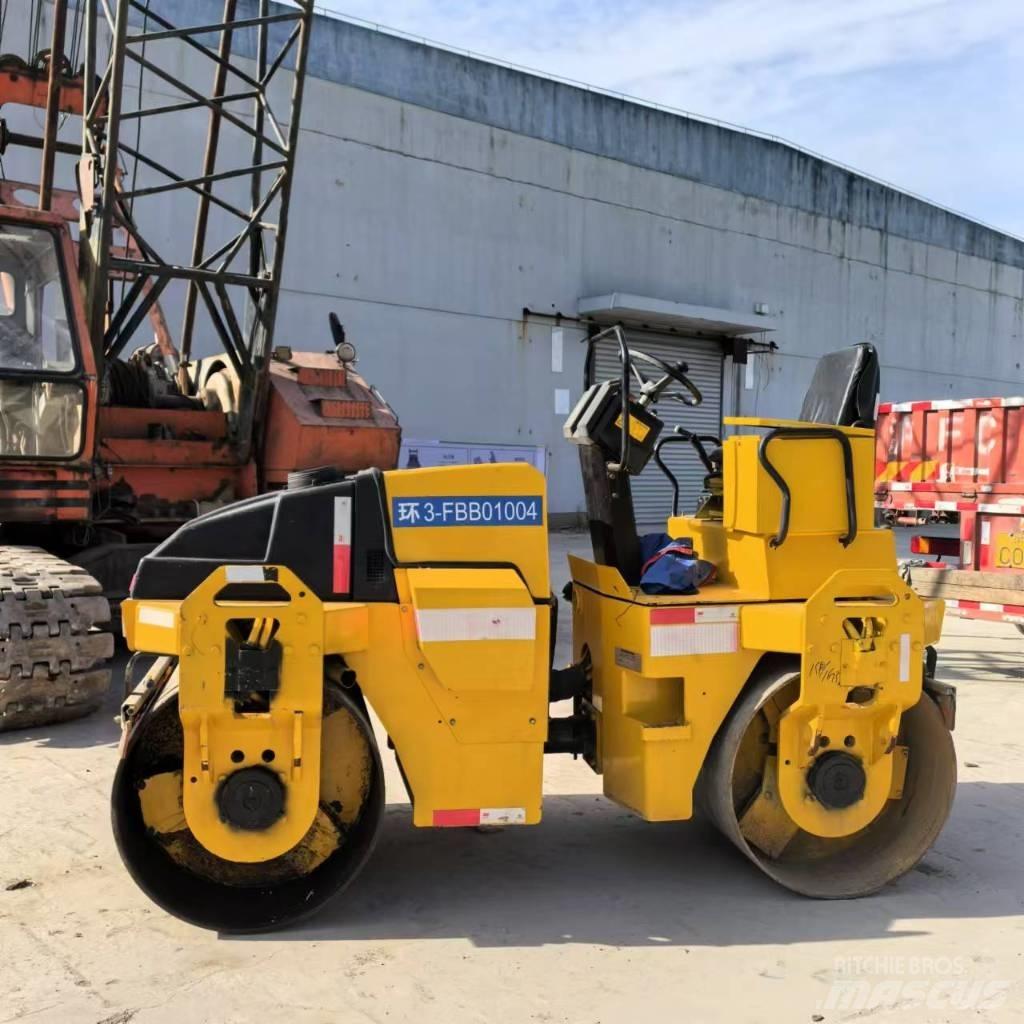 Dynapac CC 142 Trilrolwalsen