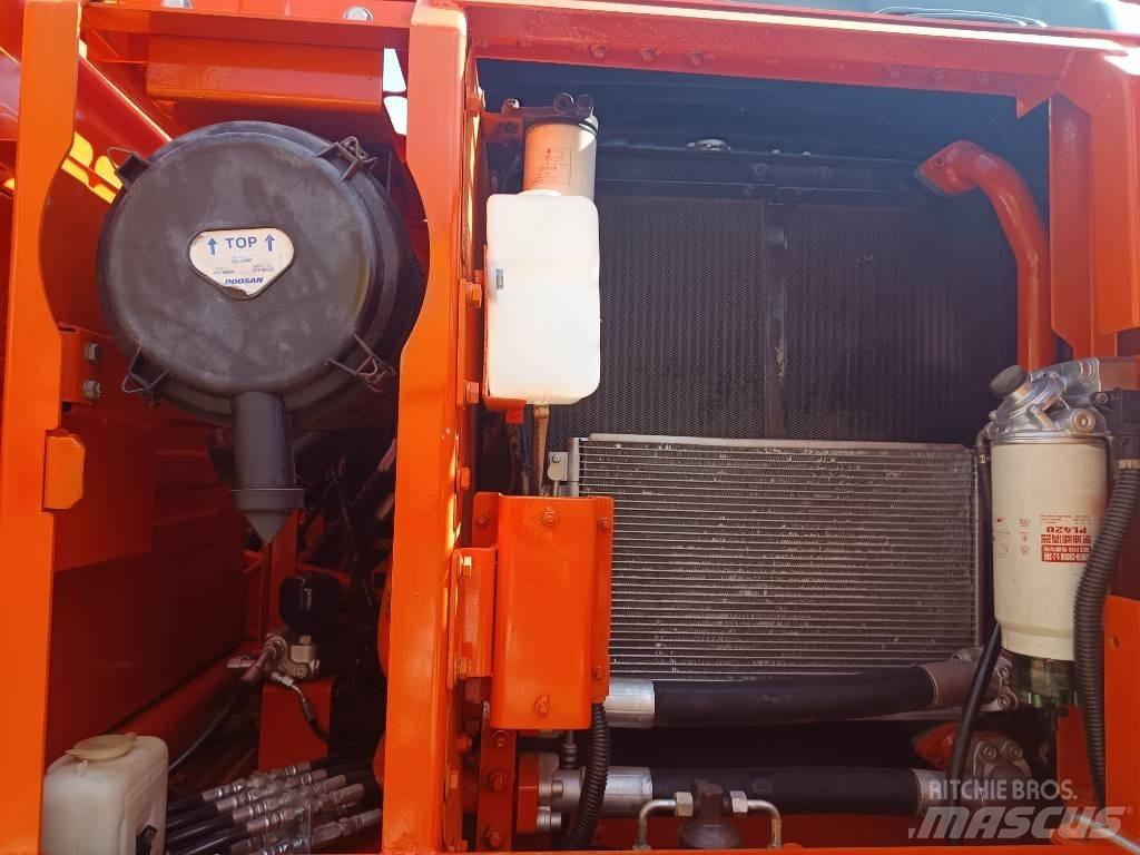 Doosan DX 150 LC Rupsgraafmachines