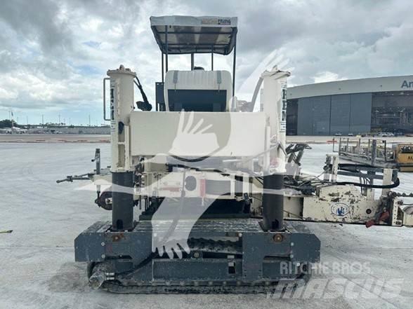  HEM 12-27 FRP Betonmolens