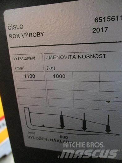 Toyota OSE 100W Orderpicker voor laag niveau