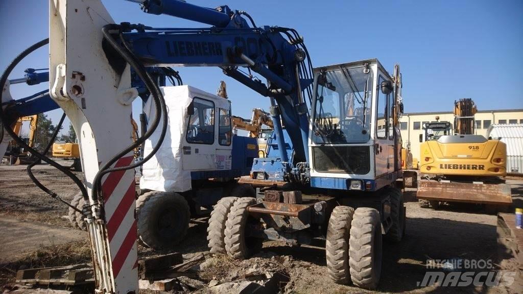 Liebherr A900 Wielgraafmachines