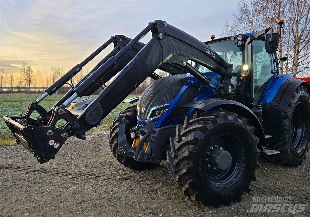Valtra T175e Versu Tractoren
