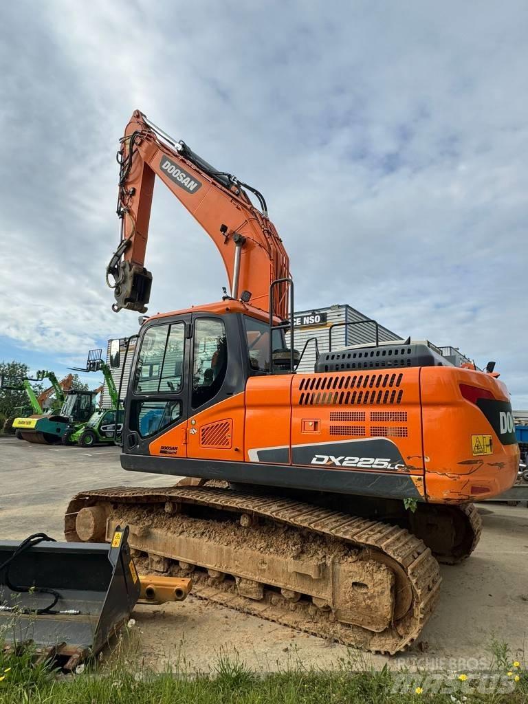 Doosan DX 225 LC-5 Rupsgraafmachines
