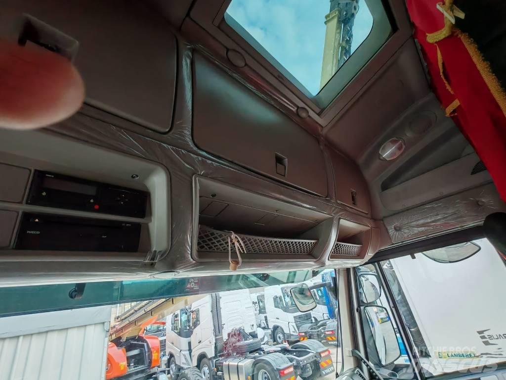 Iveco STRALIS 400 NP Trekkers