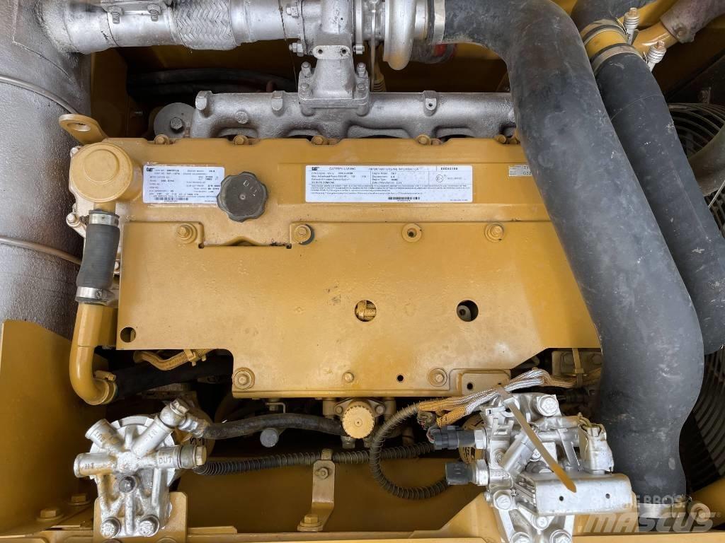 CAT 320 D Rupsgraafmachines