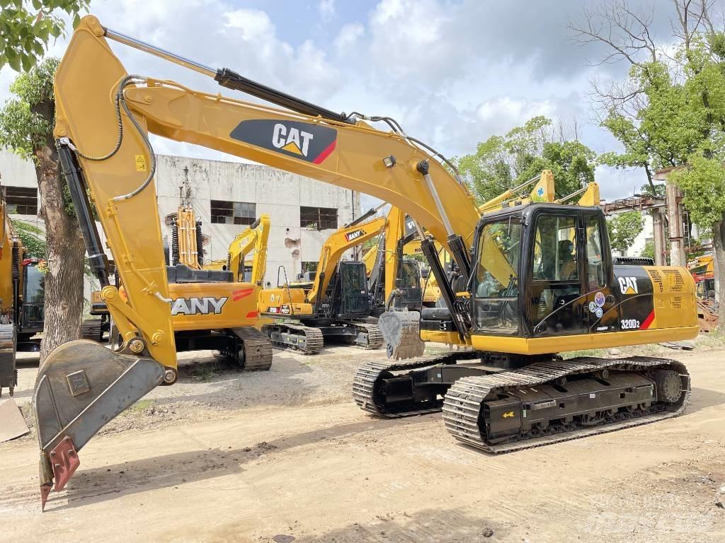 CAT 320 D Rupsgraafmachines