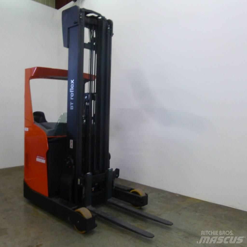 BT RR E 160 H Reachtruck voor hoog niveau
