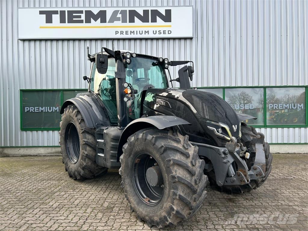Valtra T195 Tractoren