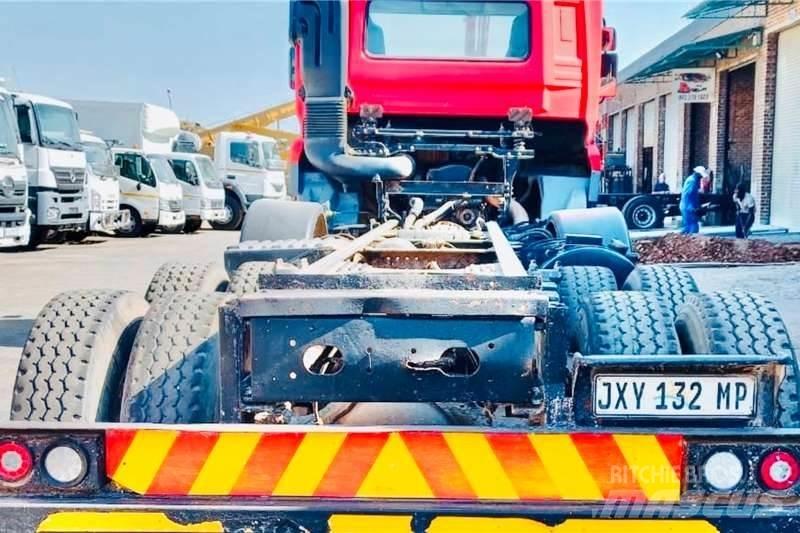 UD CGE 370 8x4 Anders