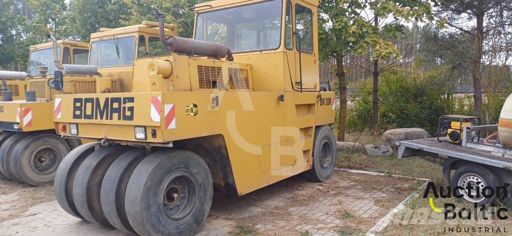 Bomag BW 20 R Bandenwalsen