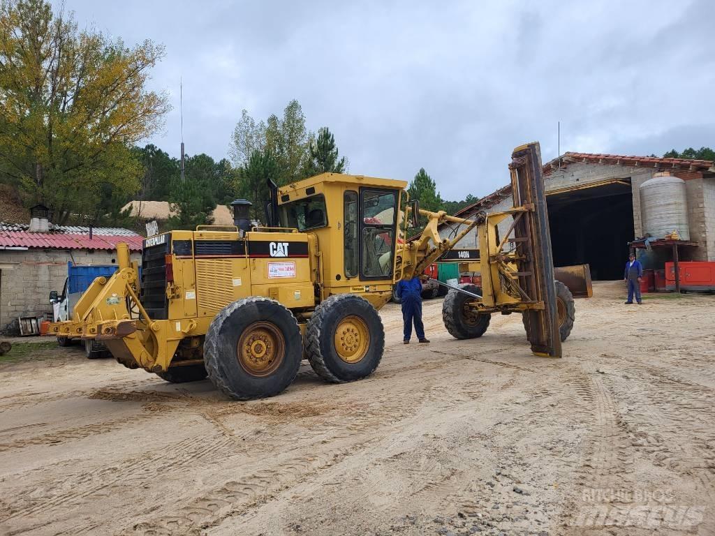 CAT 140 H Graders