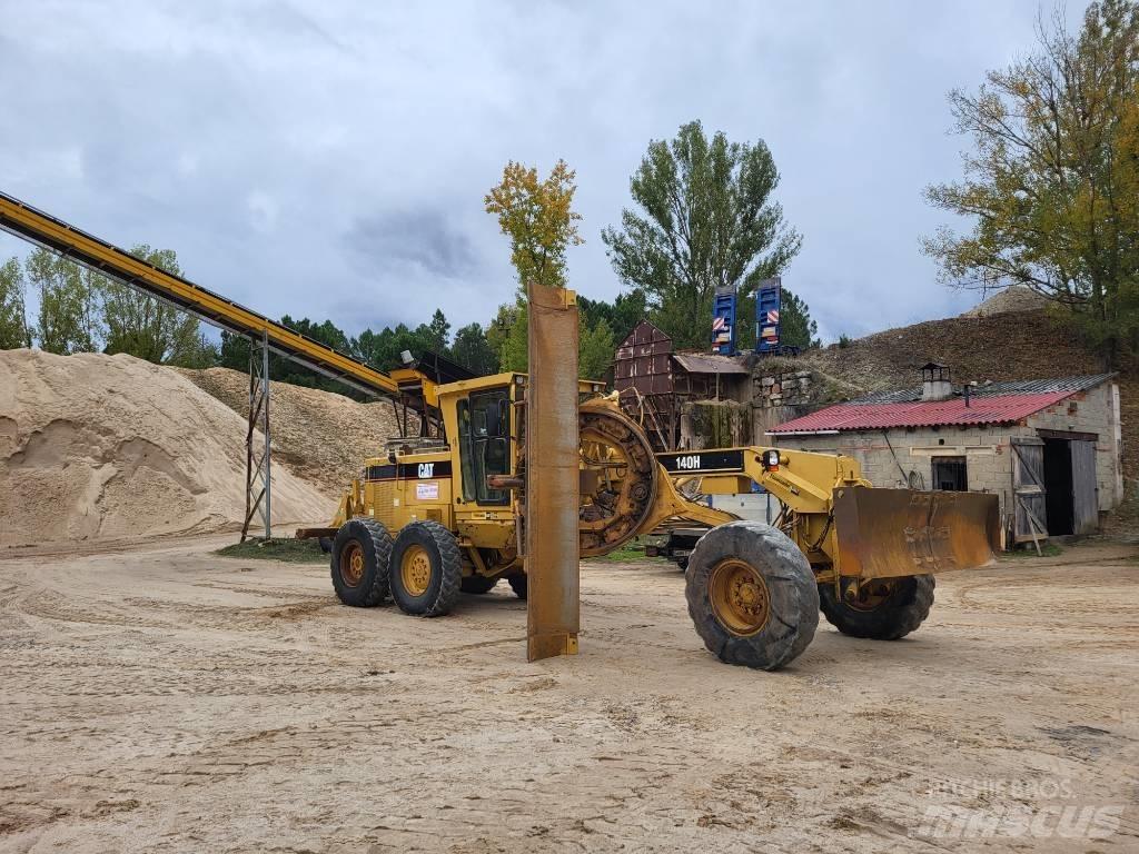 CAT 140 H Graders